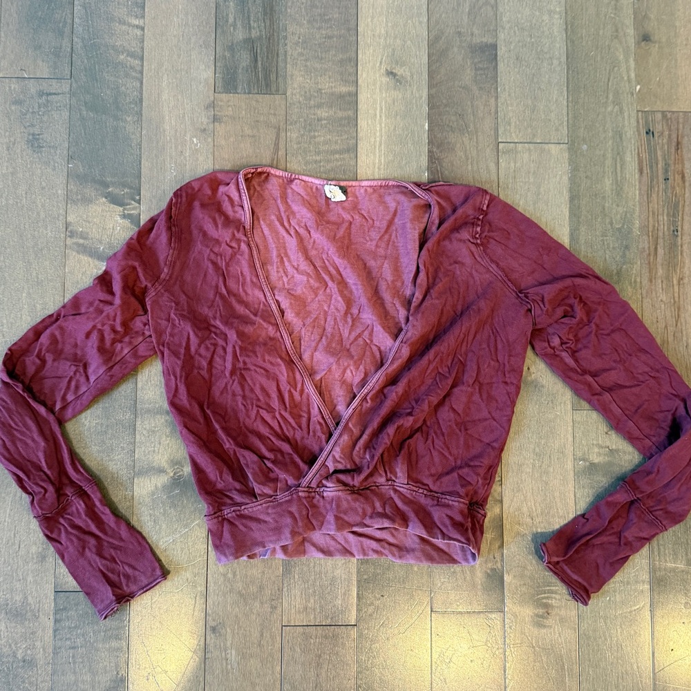 We The Free Women's Long Sleeve Deep V Wrap Crop Top - Burgundy